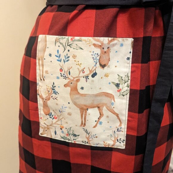 NWT Handmade Reversible Apron - Christmas deer and buffalo plaid One Size - OOAK - Picture 4 of 4